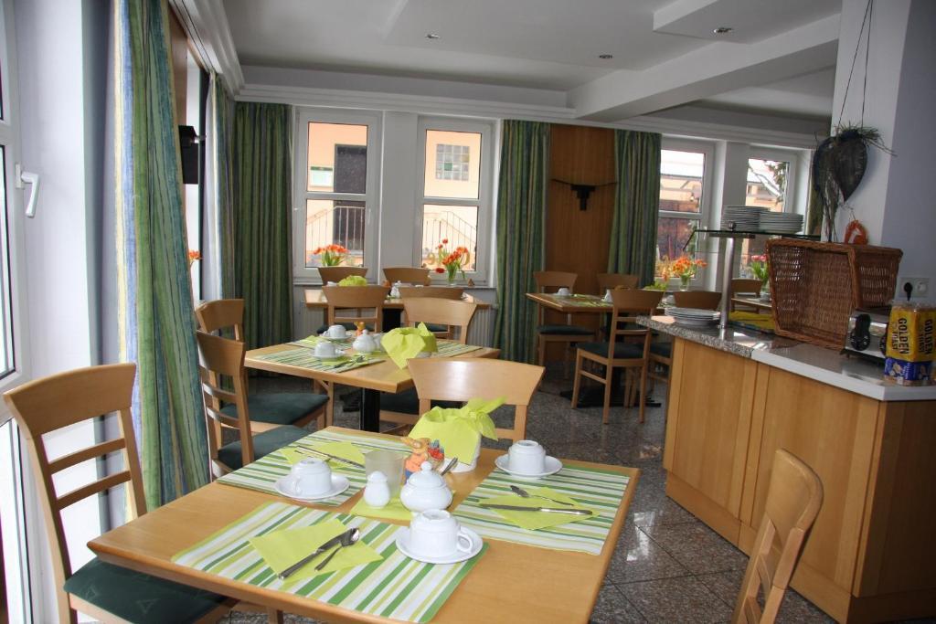 Hotel Gasthof Gruener Wald Hofheim am Taunus Eksteriør billede